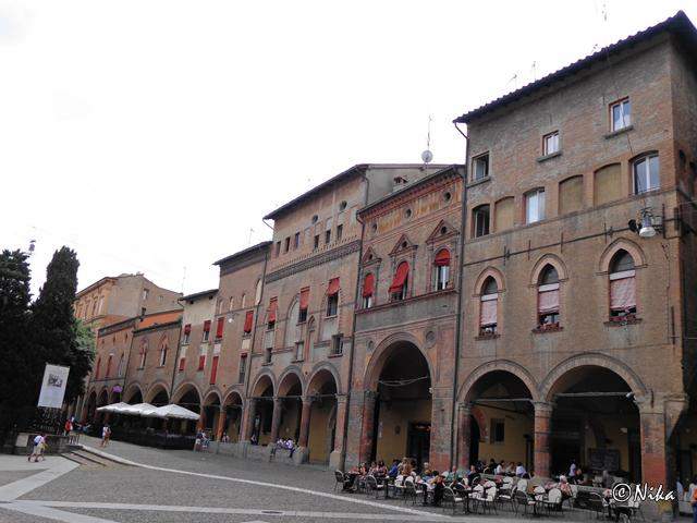 DSC02714PiazzaSantoStefanof [640x480]
