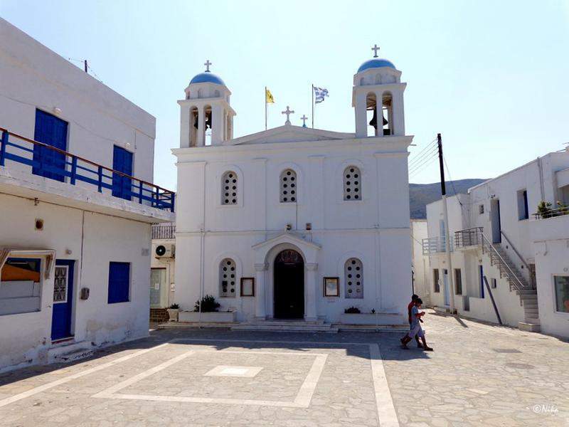 DSC04279Parikia_IgrejaZoodohosPigi.JPG