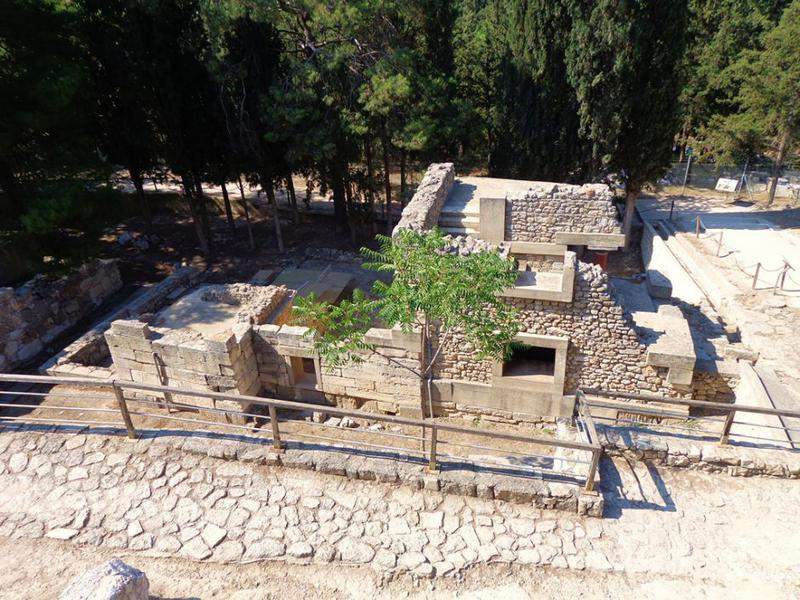 DSC04366Knossos