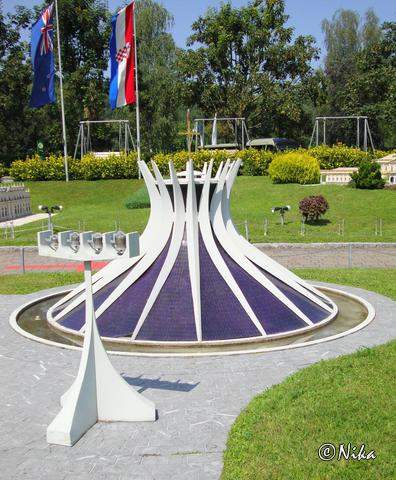 DSC04707 Catedral De Brasilia   Minimundus   Klagenfurt