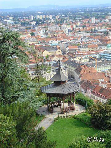 DSC04892 Pavilhão Chinês (Schlossberg)   Graz 2