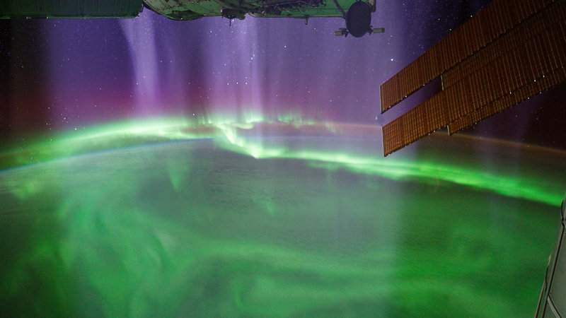 Earth-from-space-station-aurora