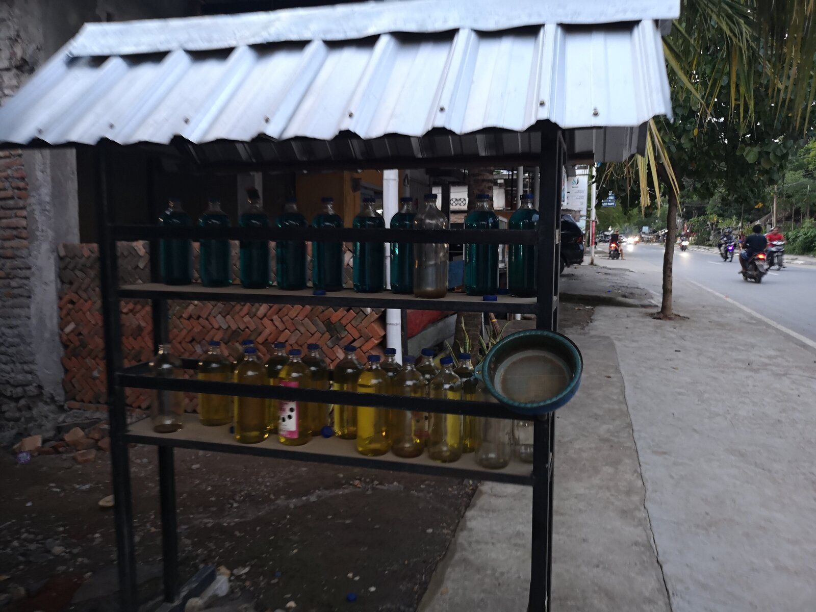 Gasolineiras Lombok.jpg