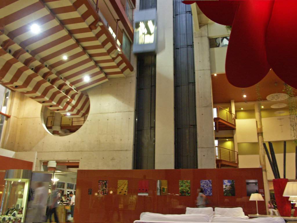Hall principal