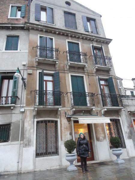 hotel villa Igea ( fica na praça Zacarria)
