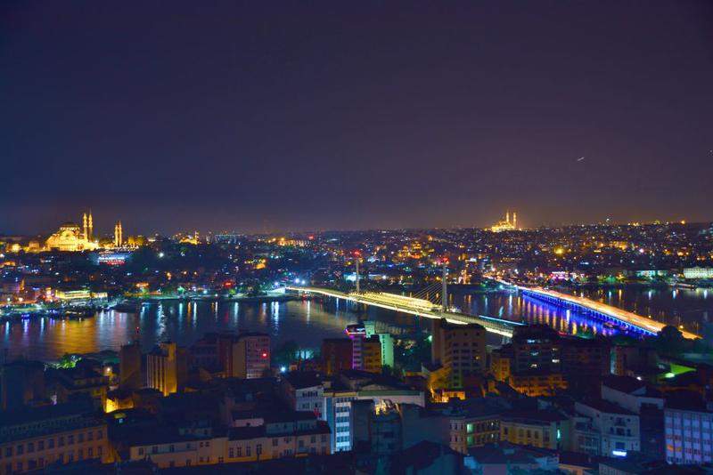 Istambul by night