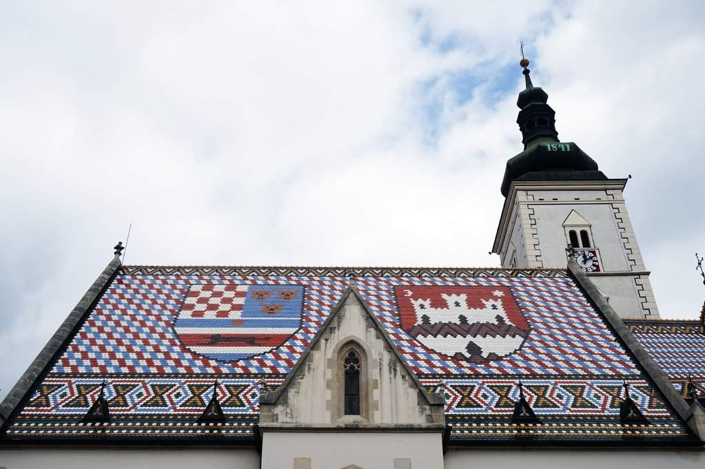 Knitted-roof