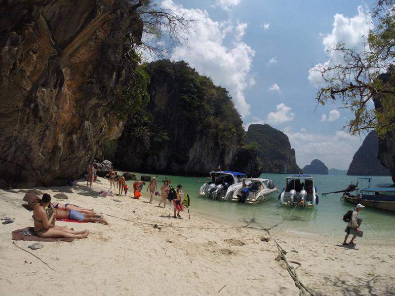 Ladding Island (Hong Island)