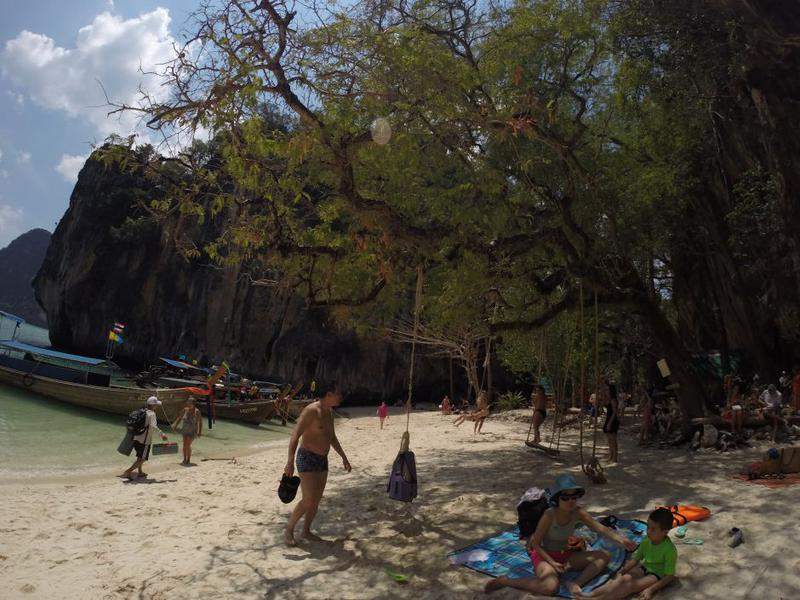 Ladding Island (Hong Island)