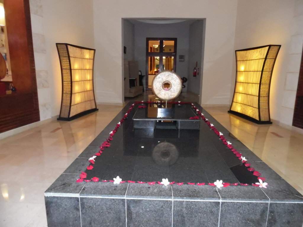Lobby Royal 2