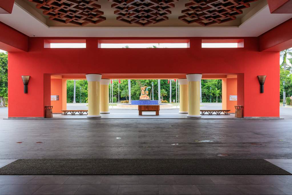 Lobby1