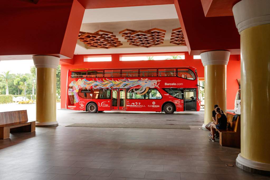Lobby2