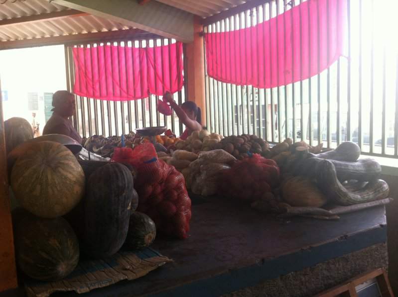 Mercado em Espargos