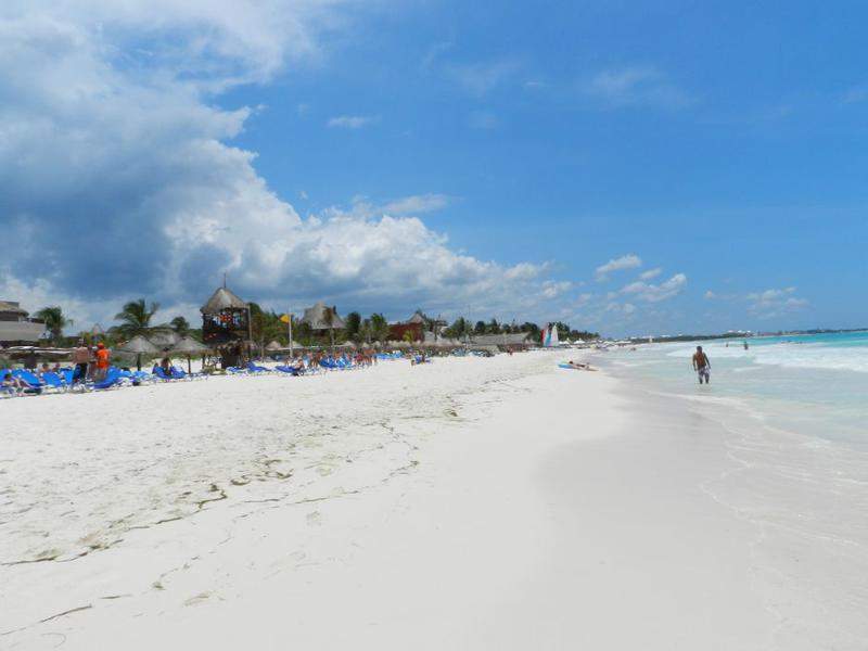 MEXICO CATALONIA PLAYA MAROMA 2011