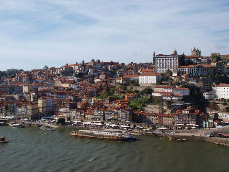 P3294024