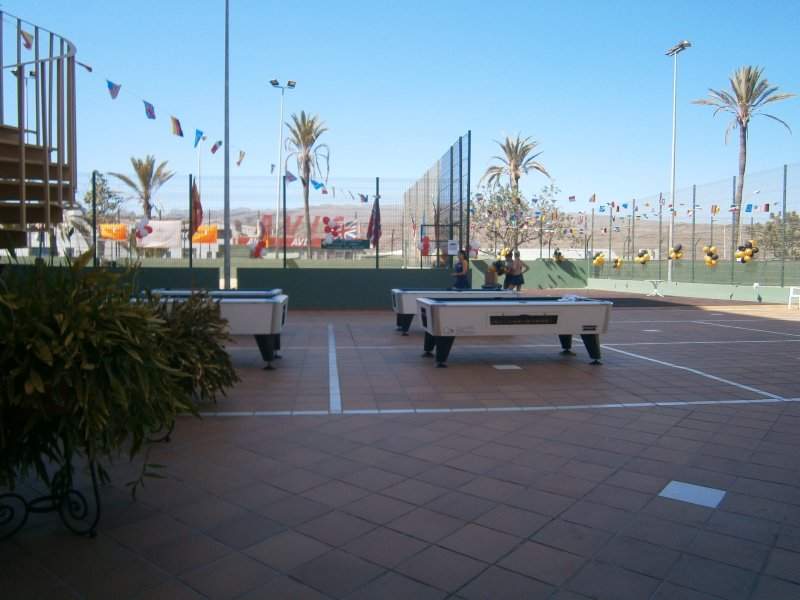 P8310273