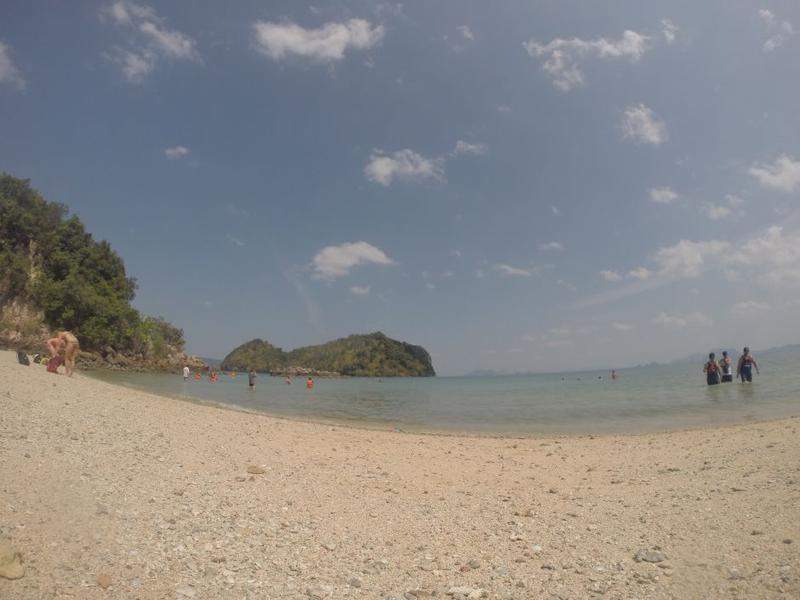 Pakbia Island (Hong Island)