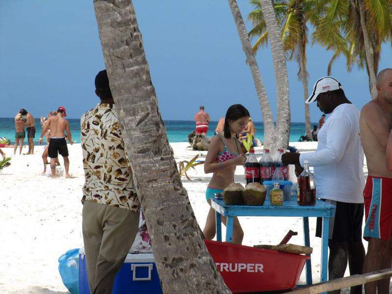 Pequeno almoço isla saona