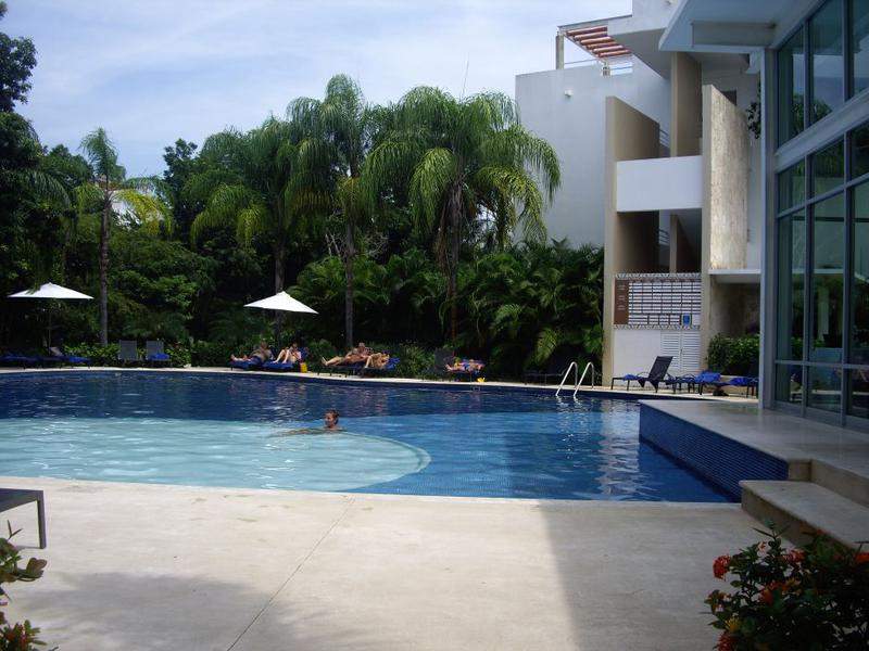 Piscina 1 - 3.JPG