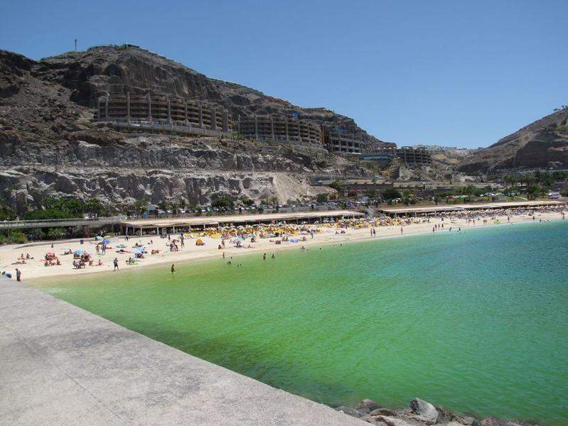 Playa de Amadores
