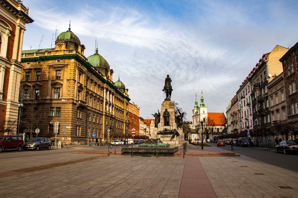 Polonia01 (portal).jpg