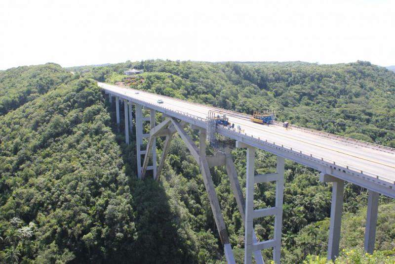 Ponte à entrada de Matanzas