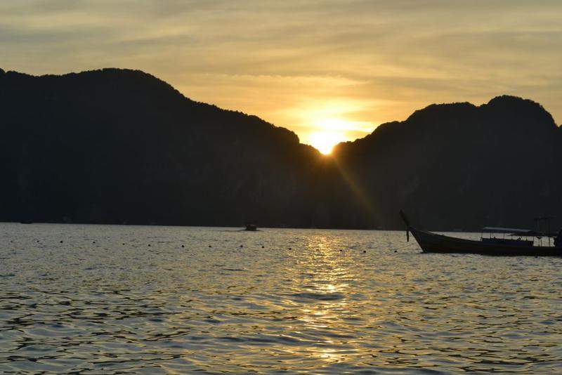 Pôr do sol Phi Phi