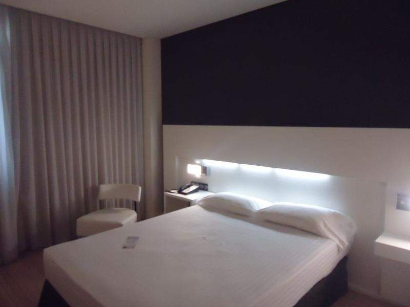 Quarto Duplo