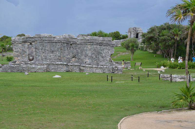R Tulum 2