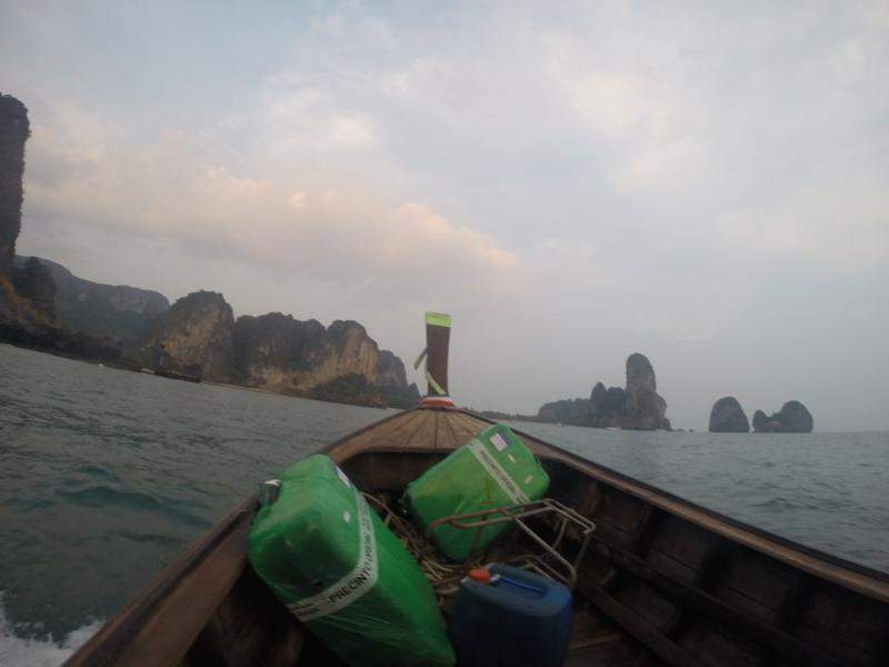 Tail Boat a caminho de Railay Beach