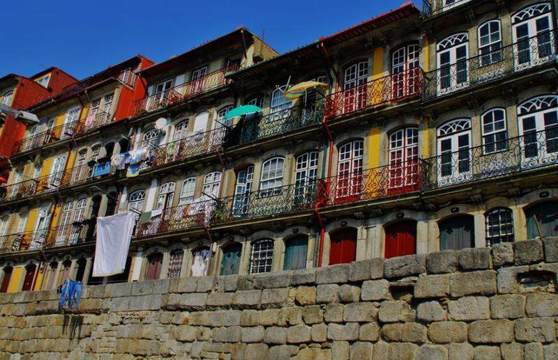 TOUR PORTO 1 210