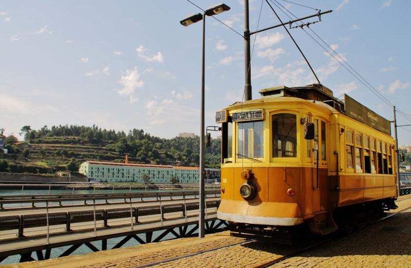 TOUR PORTO 1 281