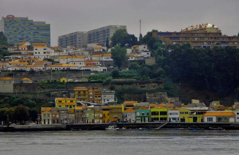 TOUR PORTO 1 780