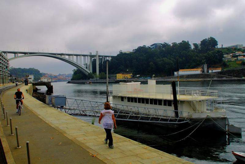 TOUR PORTO 1 800