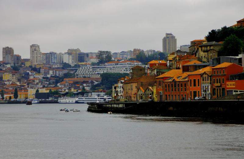 TOUR PORTO 1 834