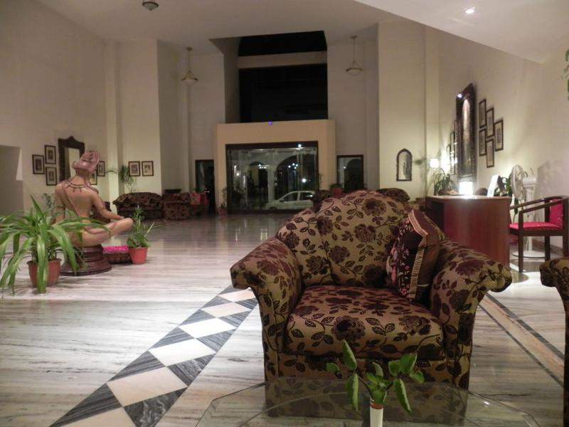 Usha Bundela Hotel