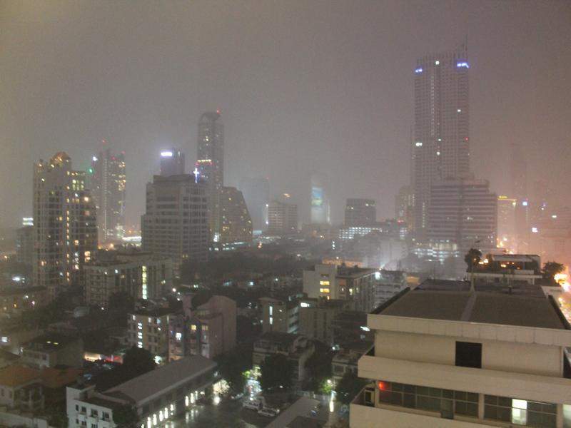 Vista do quarto Furama Silom Hotel - Bangkok