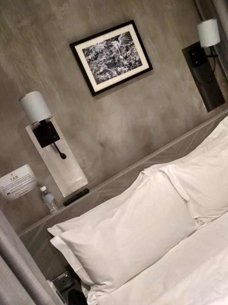 Yanhotel
